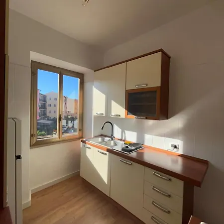 L'affaccio Sul Borgo - Adiacente Metro B Appartement