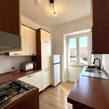 L'affaccio Sul Borgo - Adiacente Metro B Apartman *